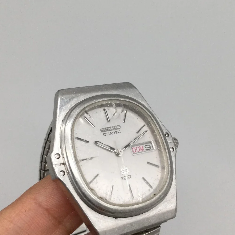 Vintage Seiko 8125-5090 Mens Watch 36mm Silver Tone CRACKED CRYSTAL New Battery